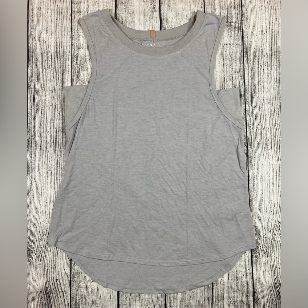 LUNYA Tank Shirt Womens Small Gray Restore Muscle Tee Ambient Grey Heather NWOT - Picture 3 of 6